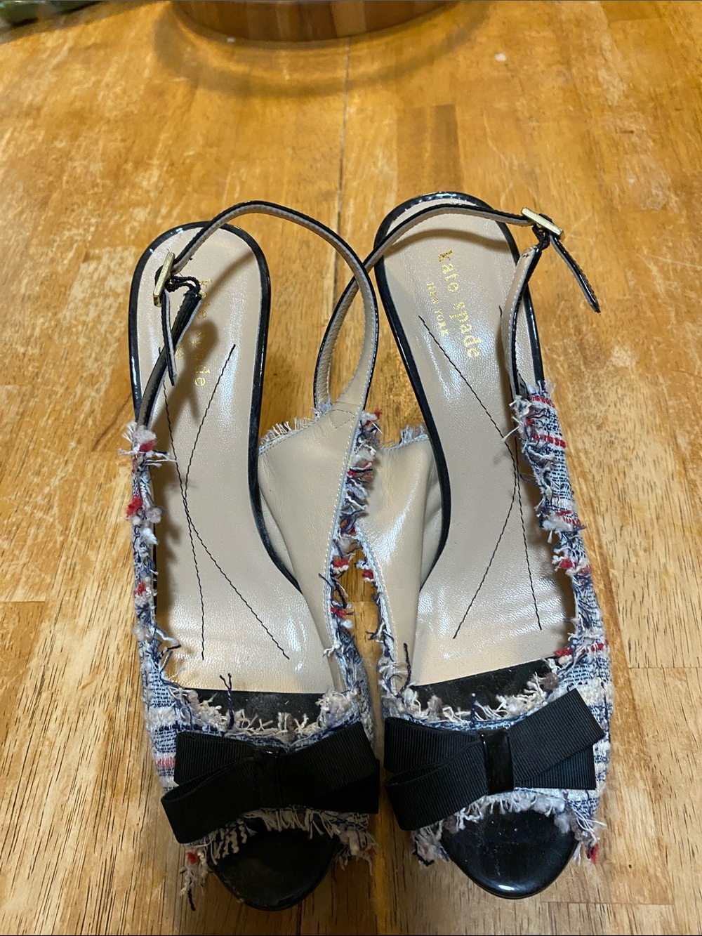 Kate spade high heels super elegant and very comfortable and light
